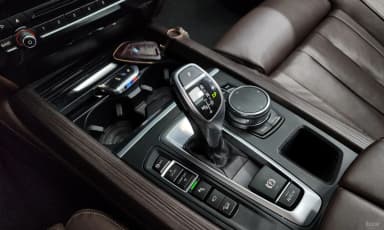X5 (F15)