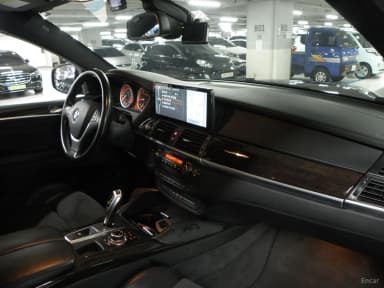 X6 (E71)
