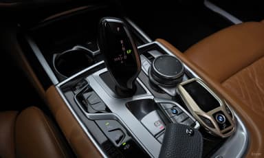 7 Series (G11)