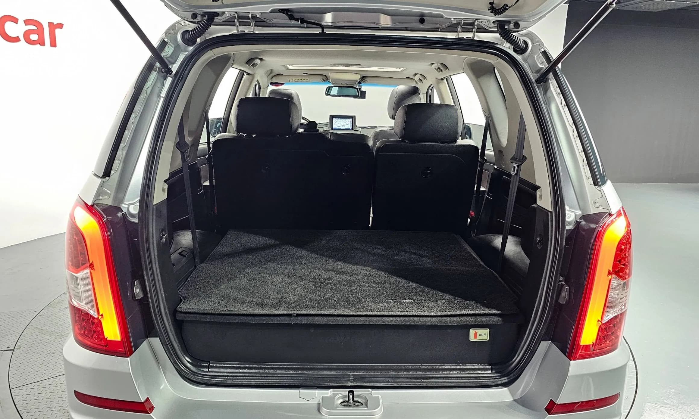 Rexton W