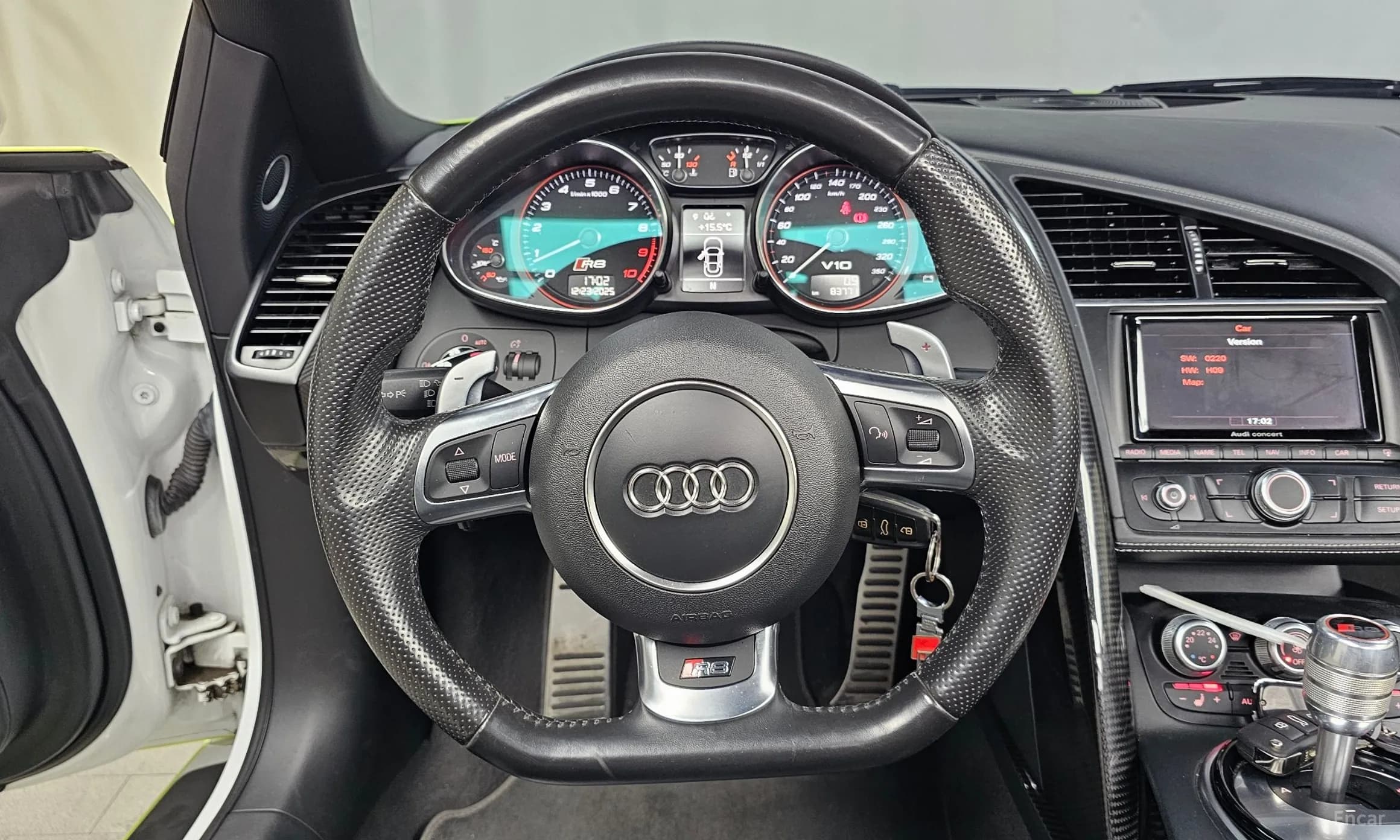 R8