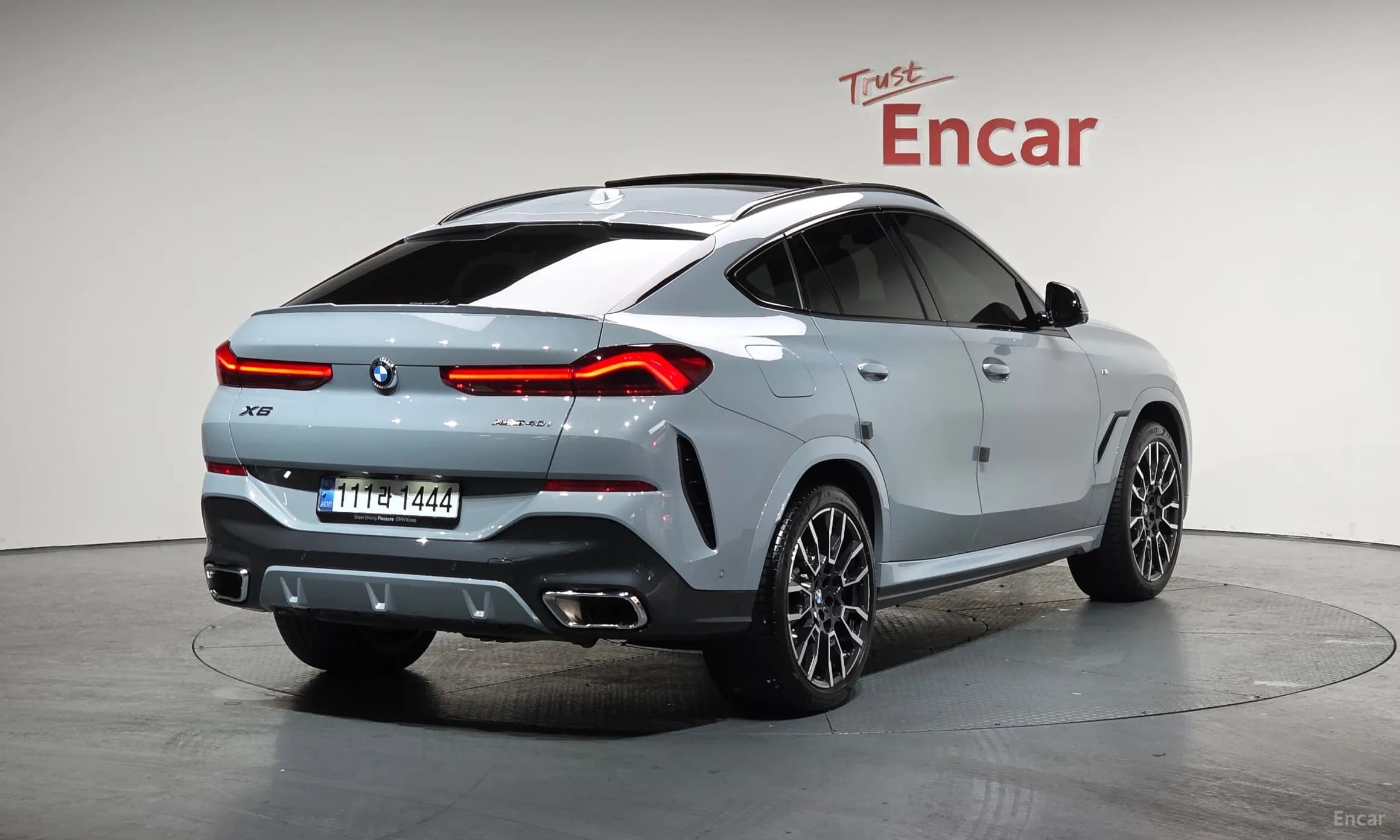 X6 (G06)