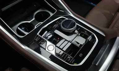X6 (G06)