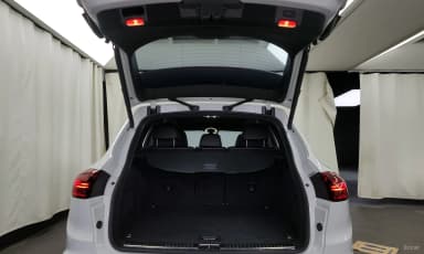 New Cayenne