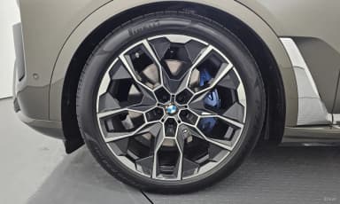 X7 (G07)