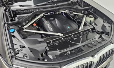 X7 (G07)
