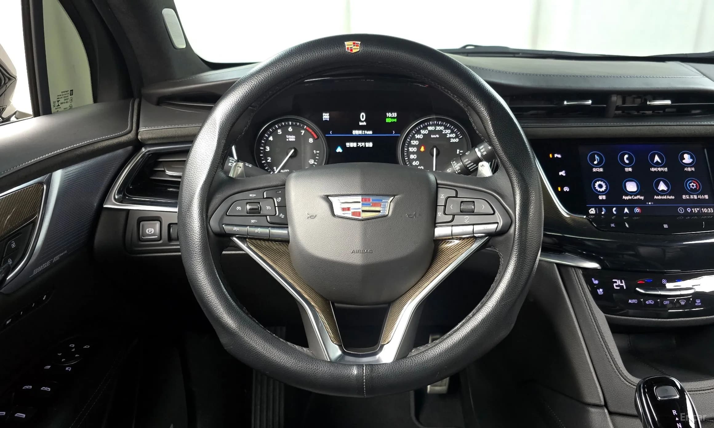 XT6