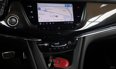 XT6