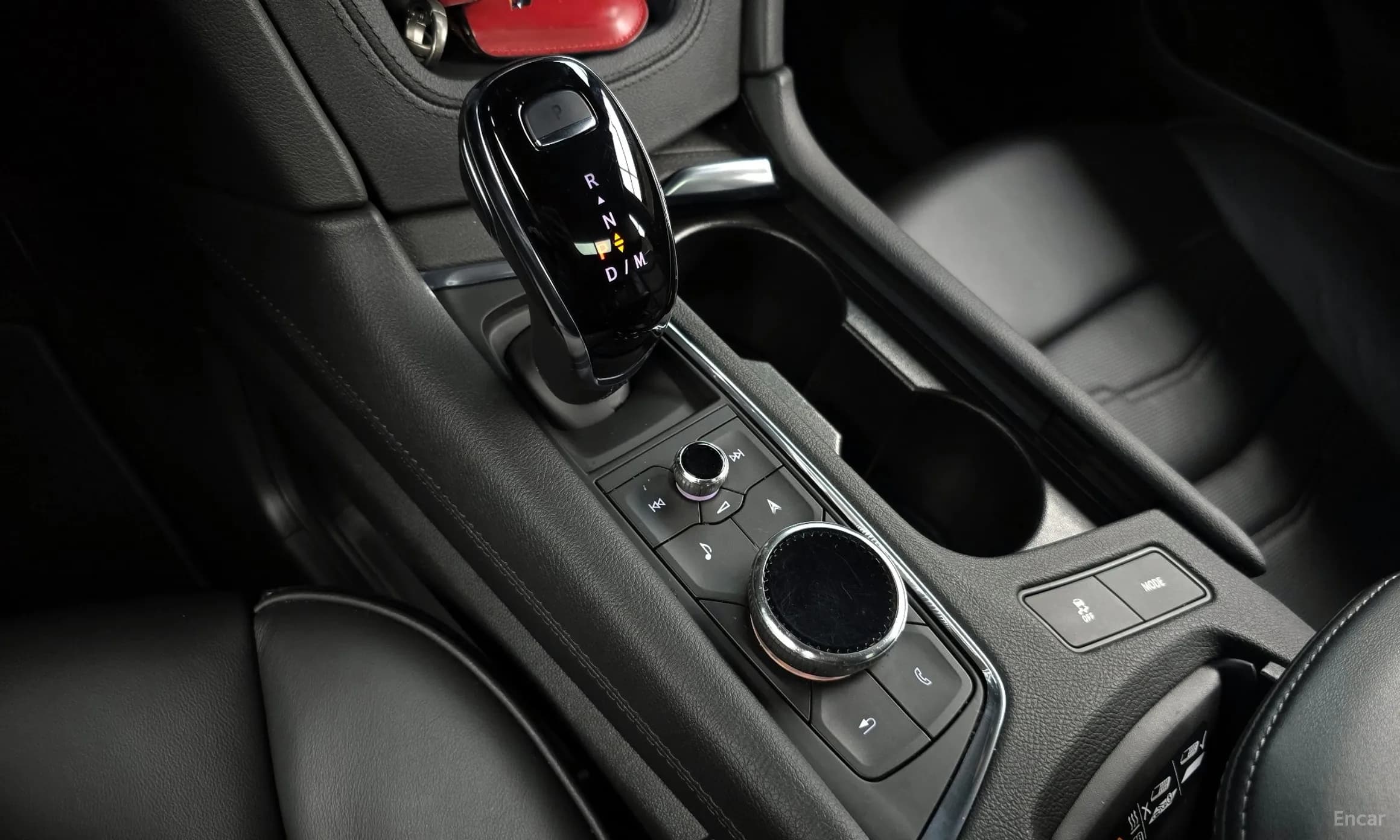 XT6