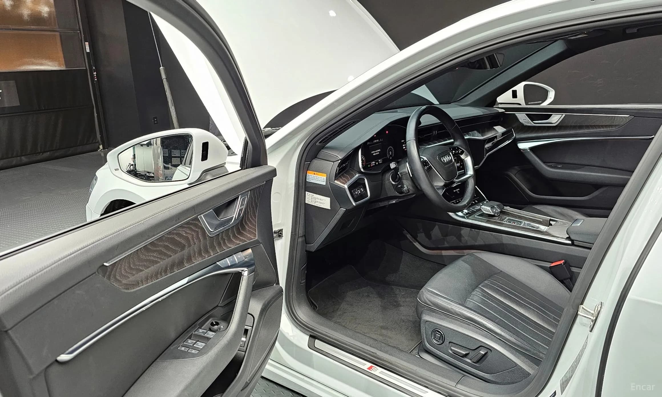 A6 (C8)