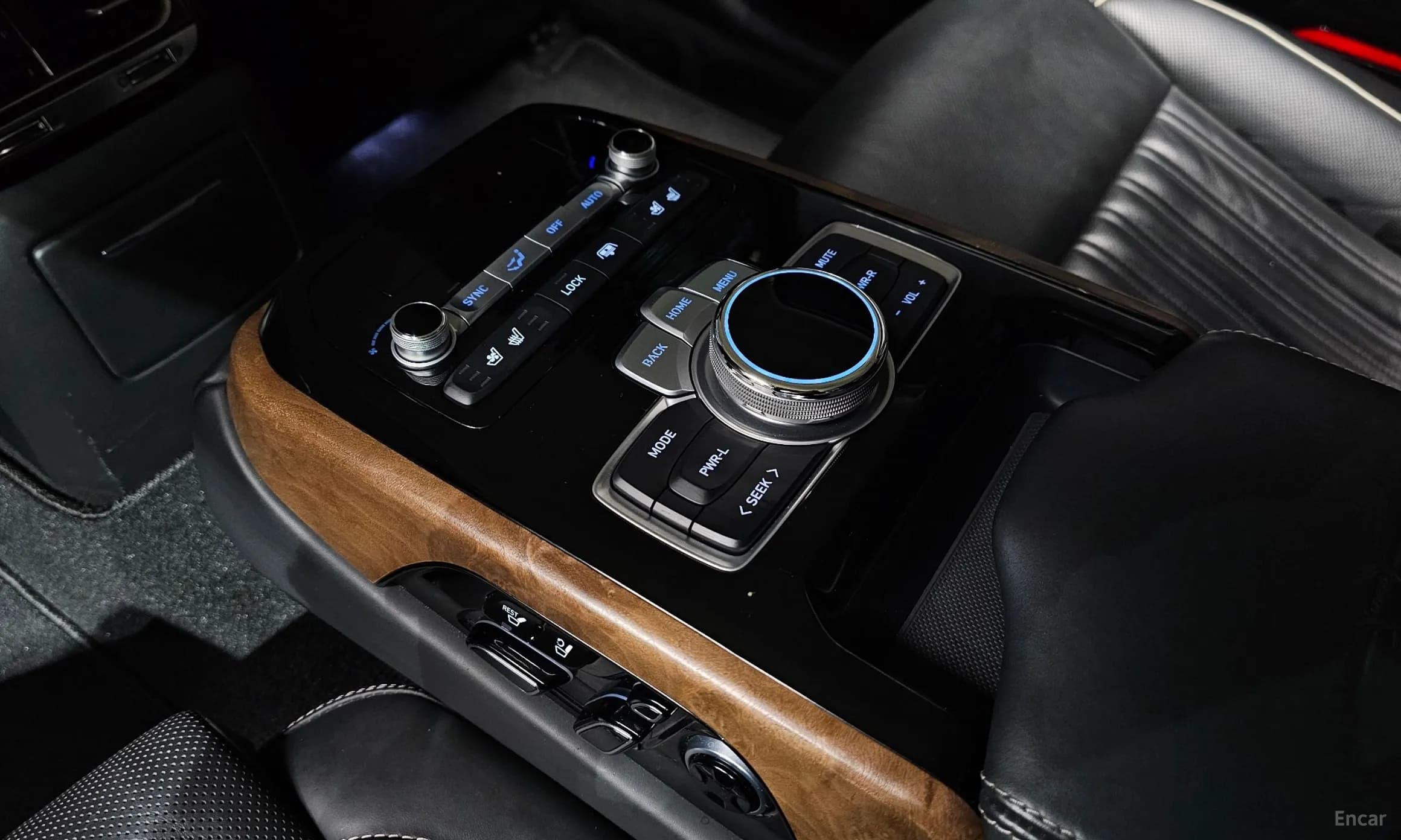G90