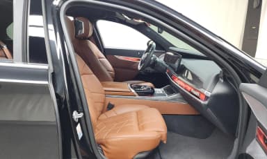 7 Series (G70)
