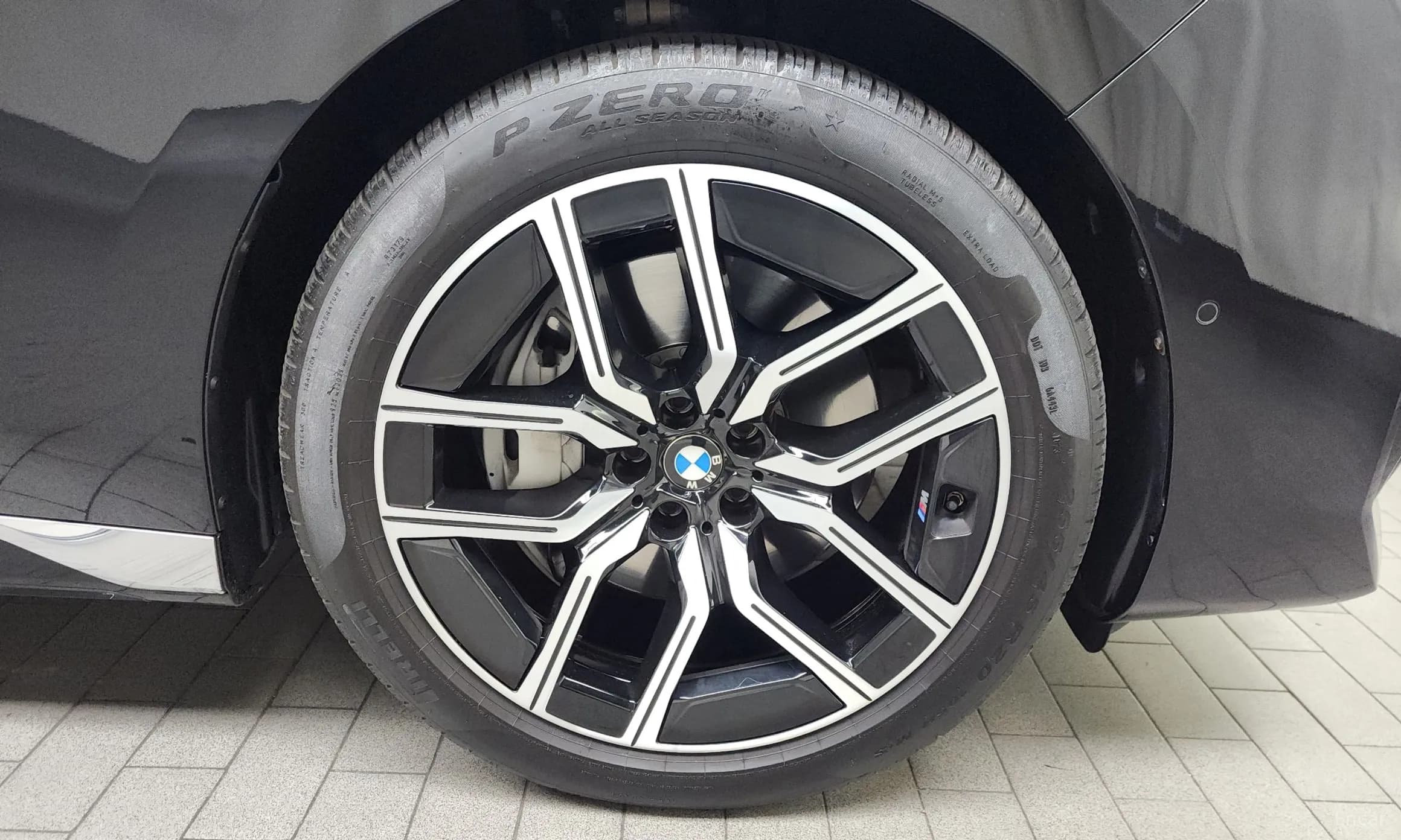 7 Series (G70)