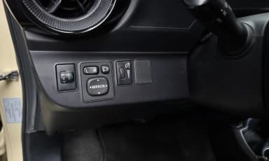 Prius C