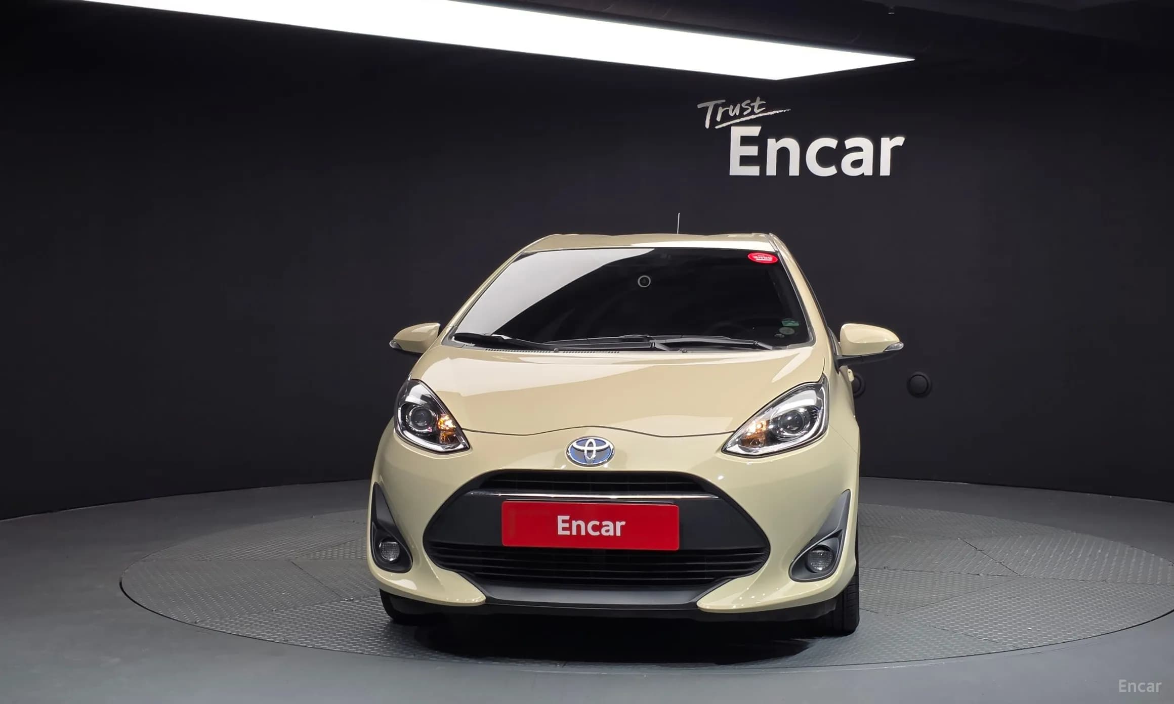 Prius C