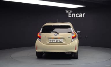 Prius C