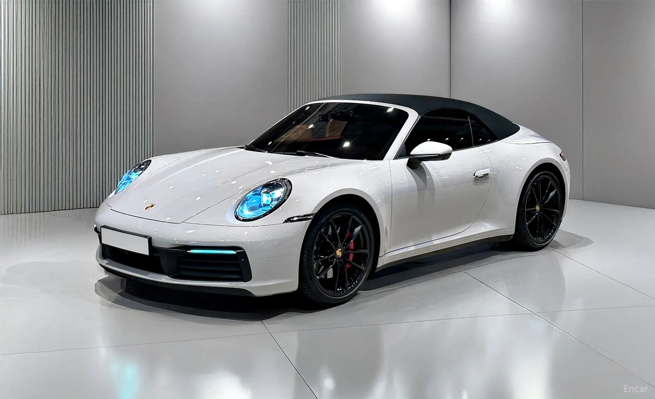 911 (992)