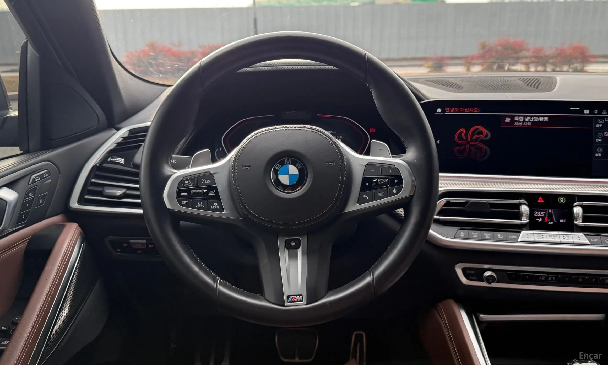 X6 (G06)
