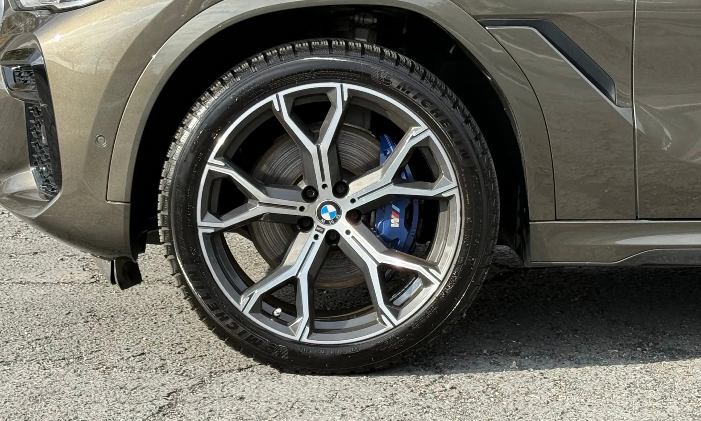 X6 (G06)