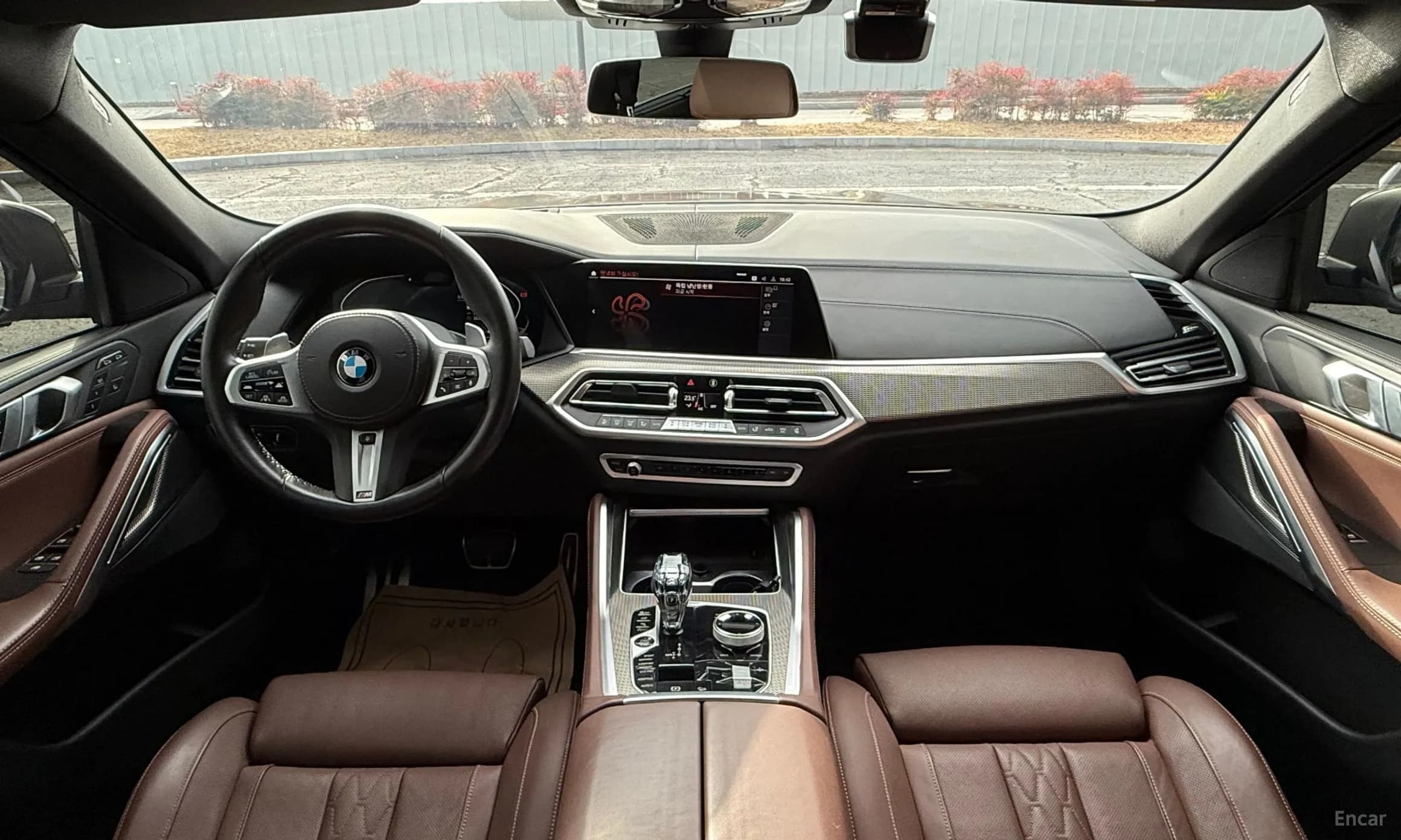 X6 (G06)