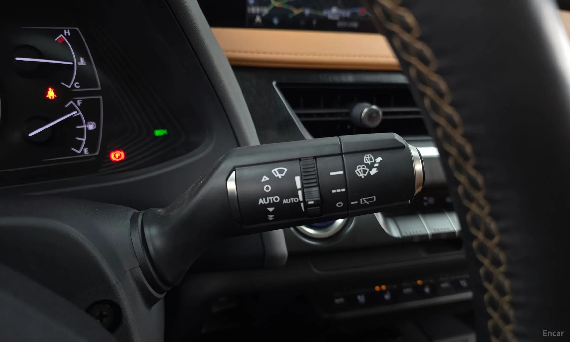 UX250h