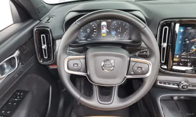 XC40