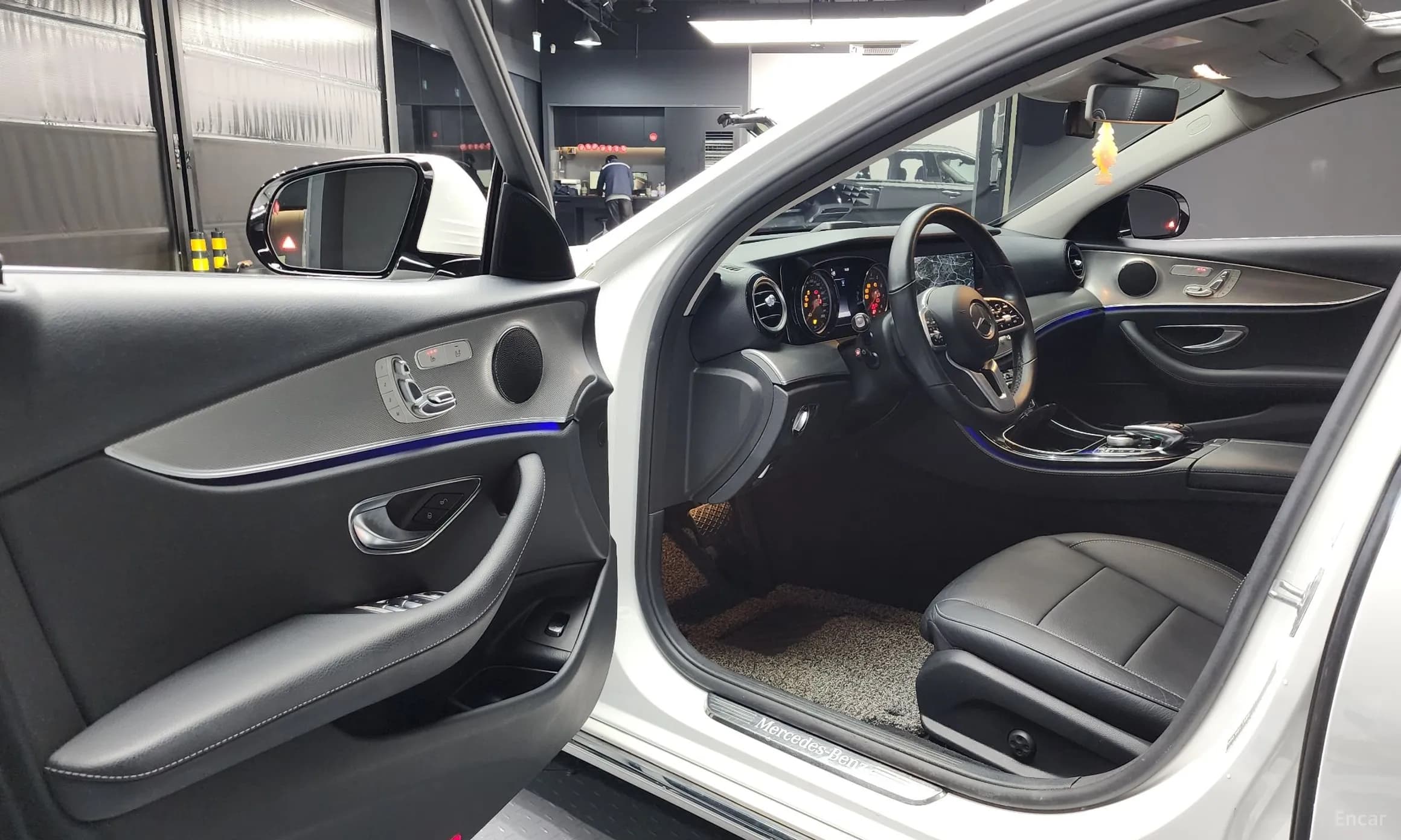 E-Class W213