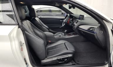 2 Series (F22)