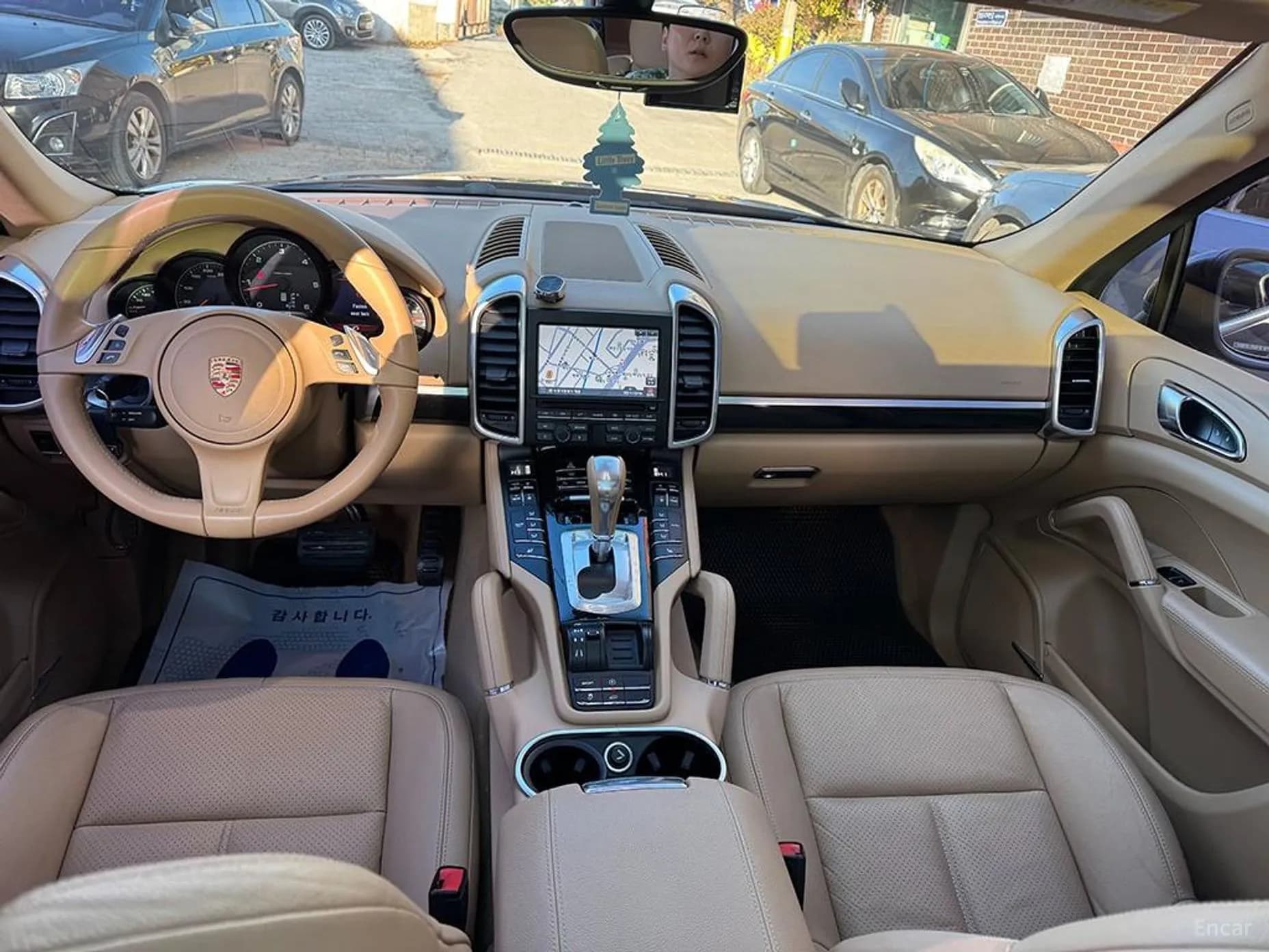 New Cayenne