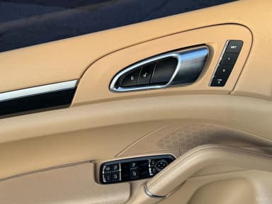 New Cayenne