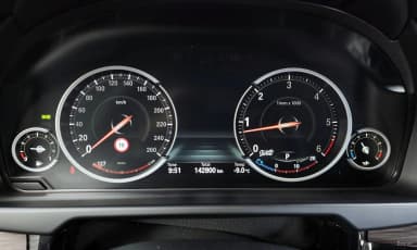 X5 (F15)