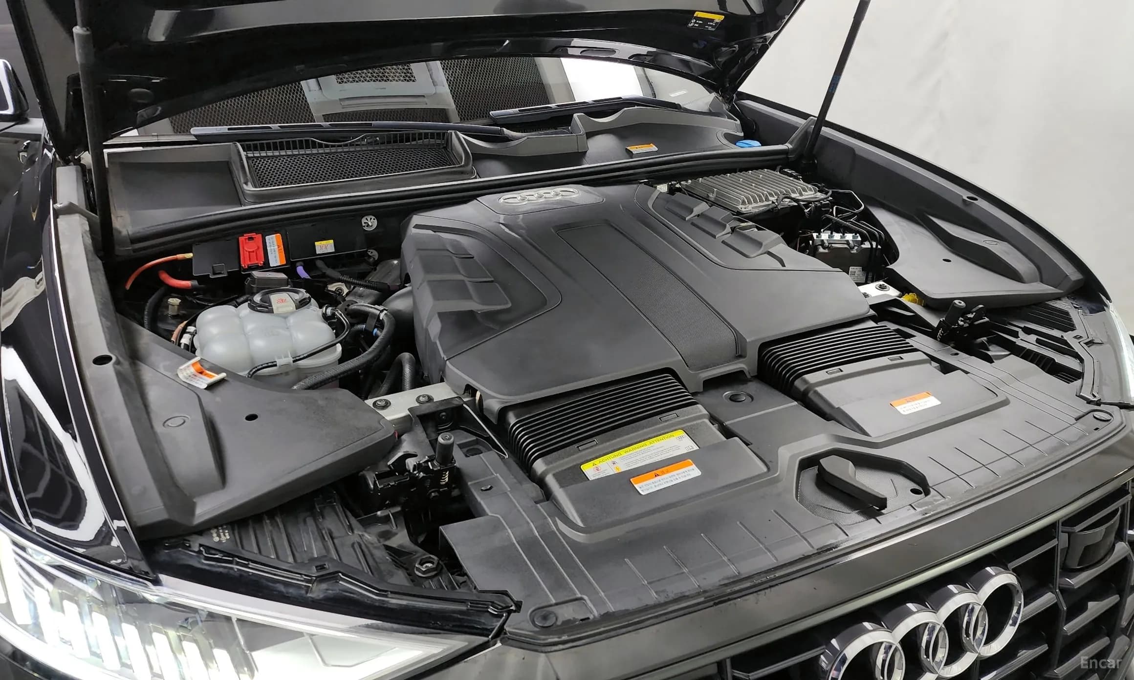 Q8 (4M)
