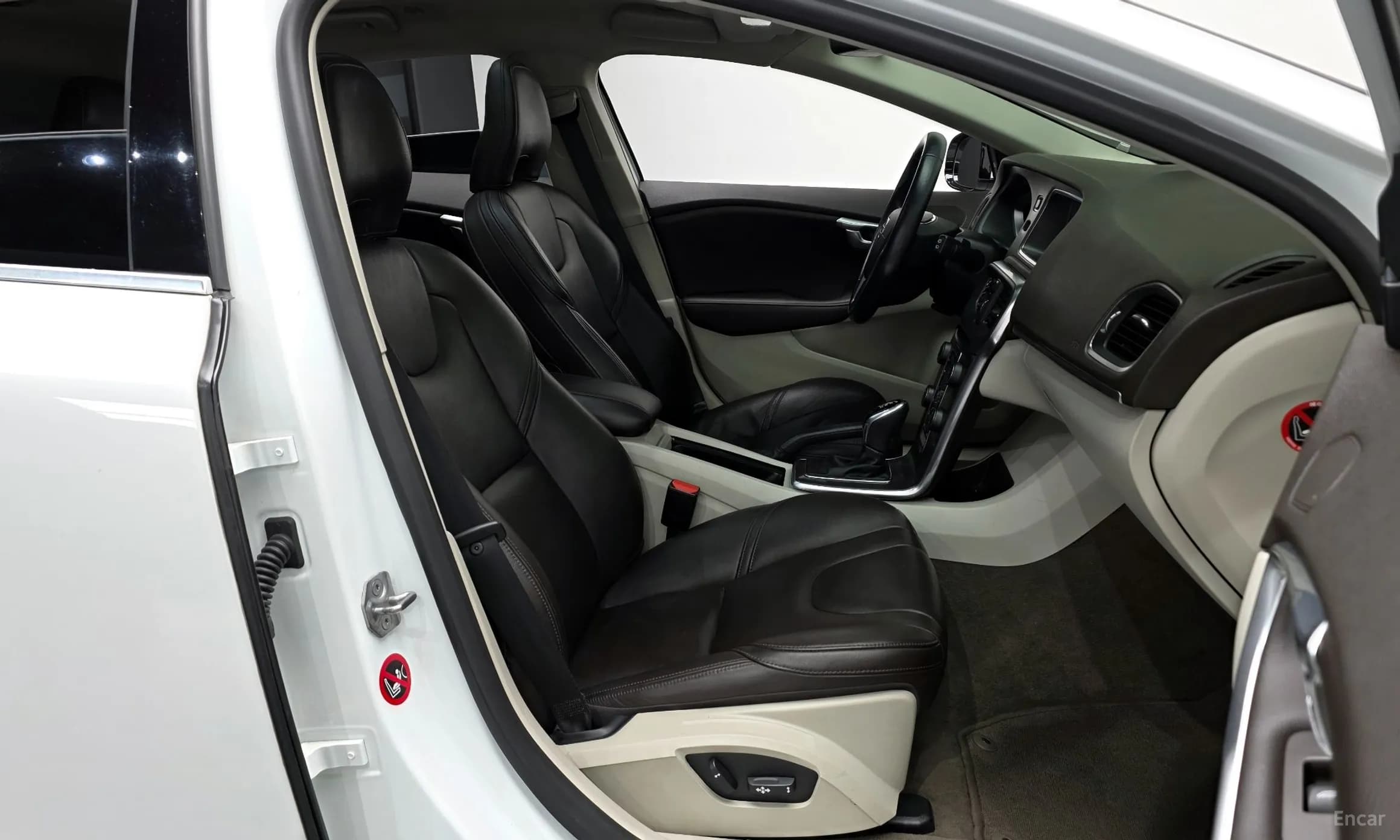 V40