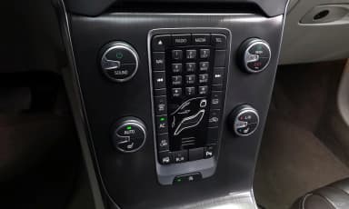 V40