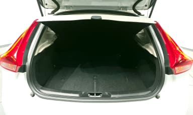 V40