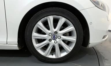 V40