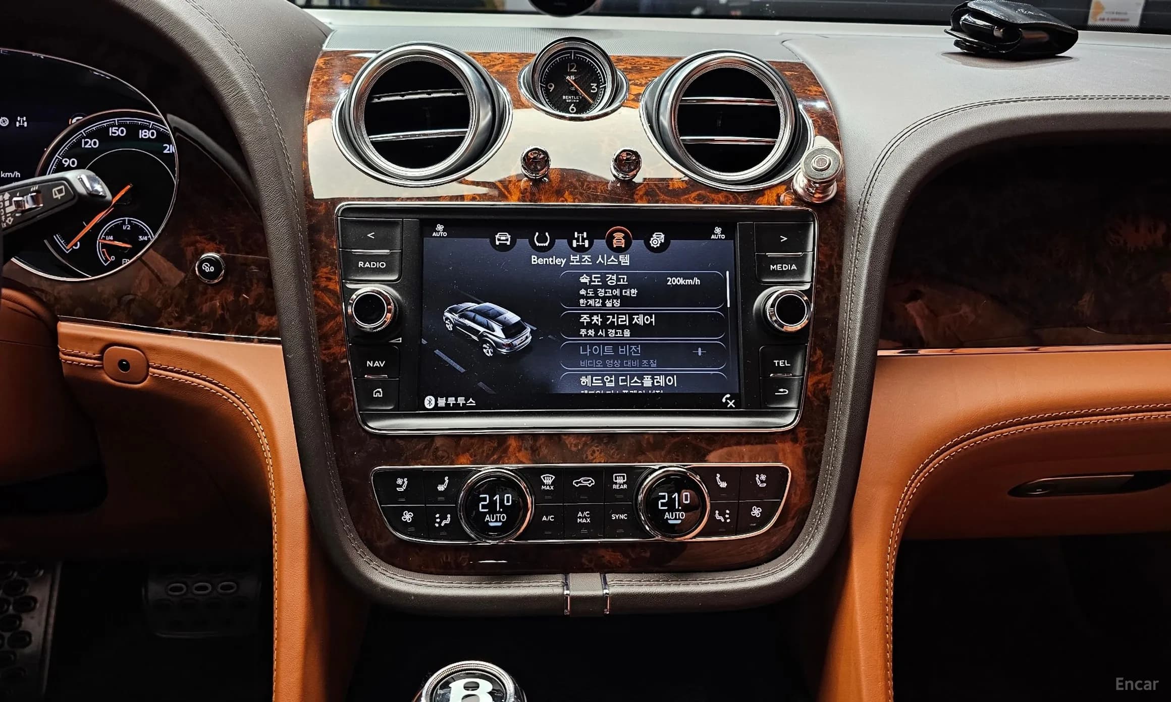 Bentayga