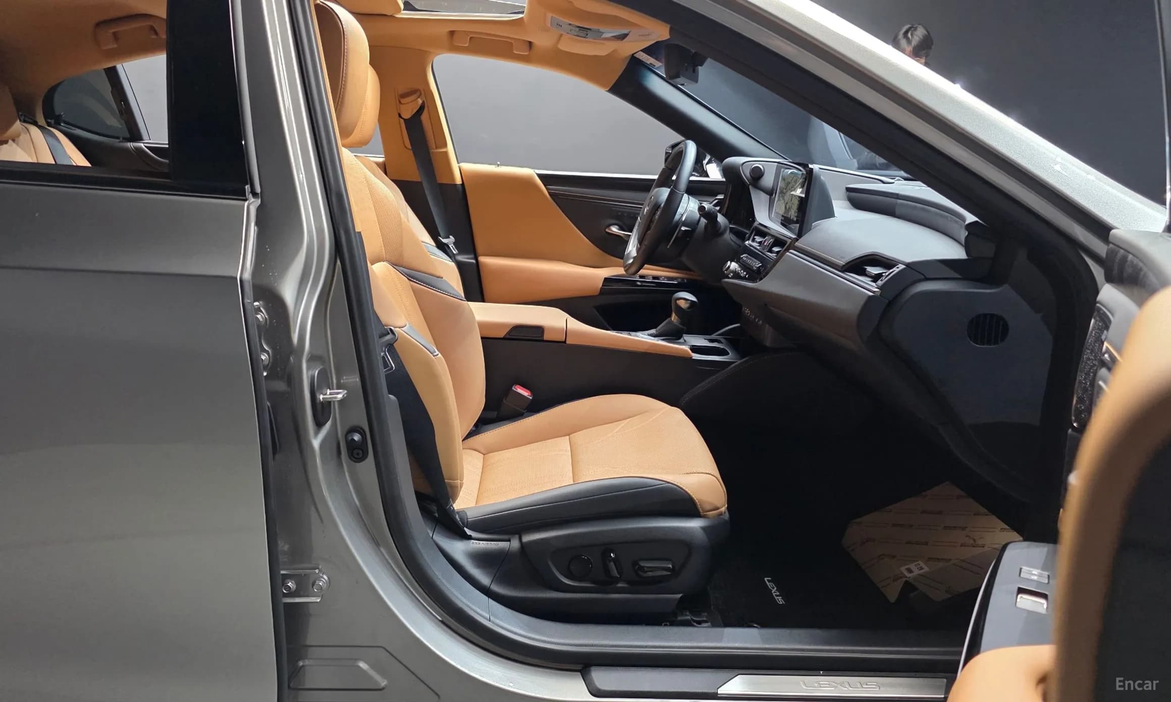 ES300h 7th Generation