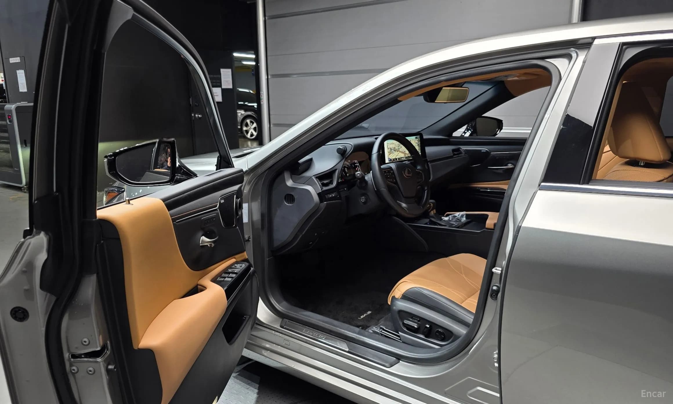 ES300h 7th Generation
