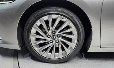 ES300h 7th Generation
