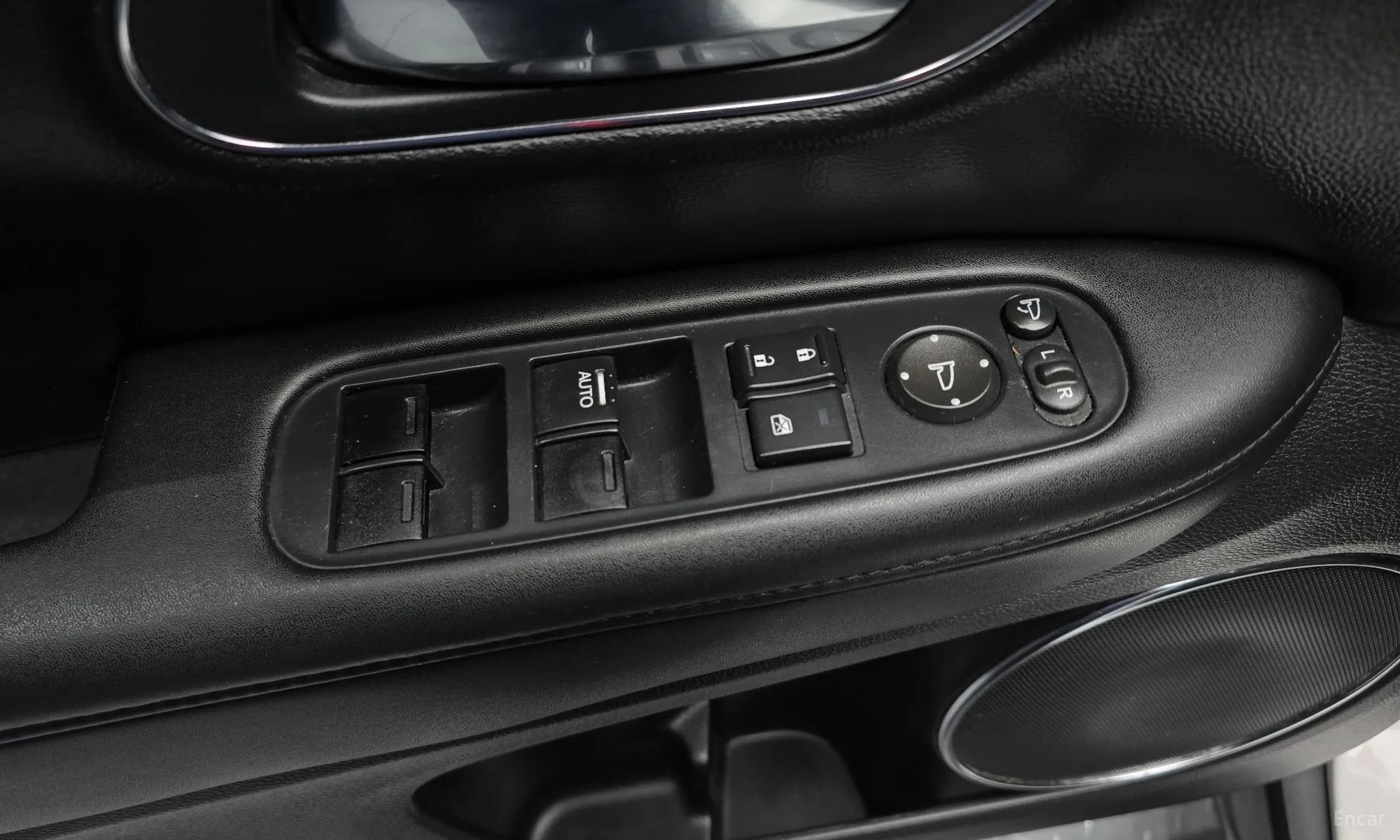 HR-V