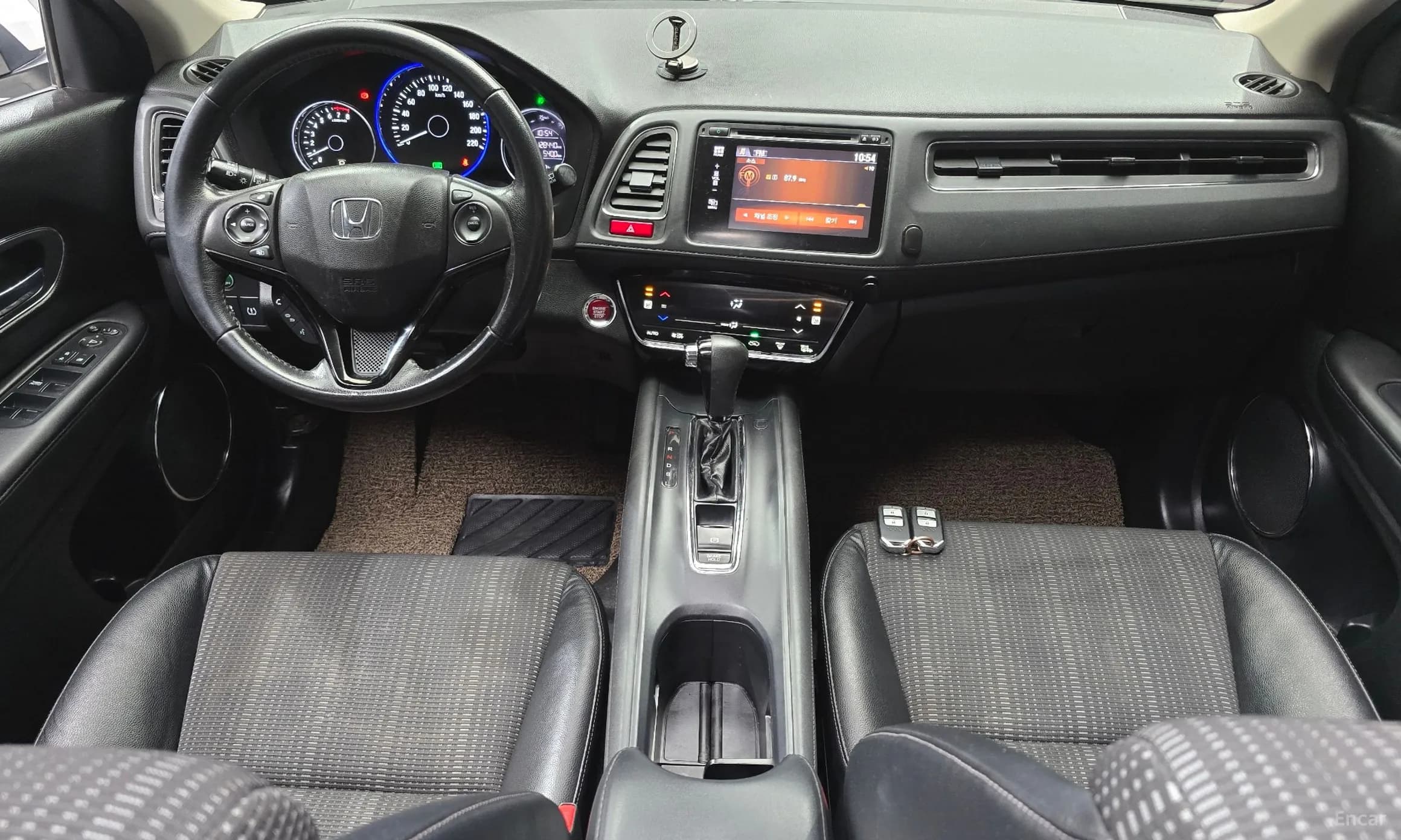 HR-V