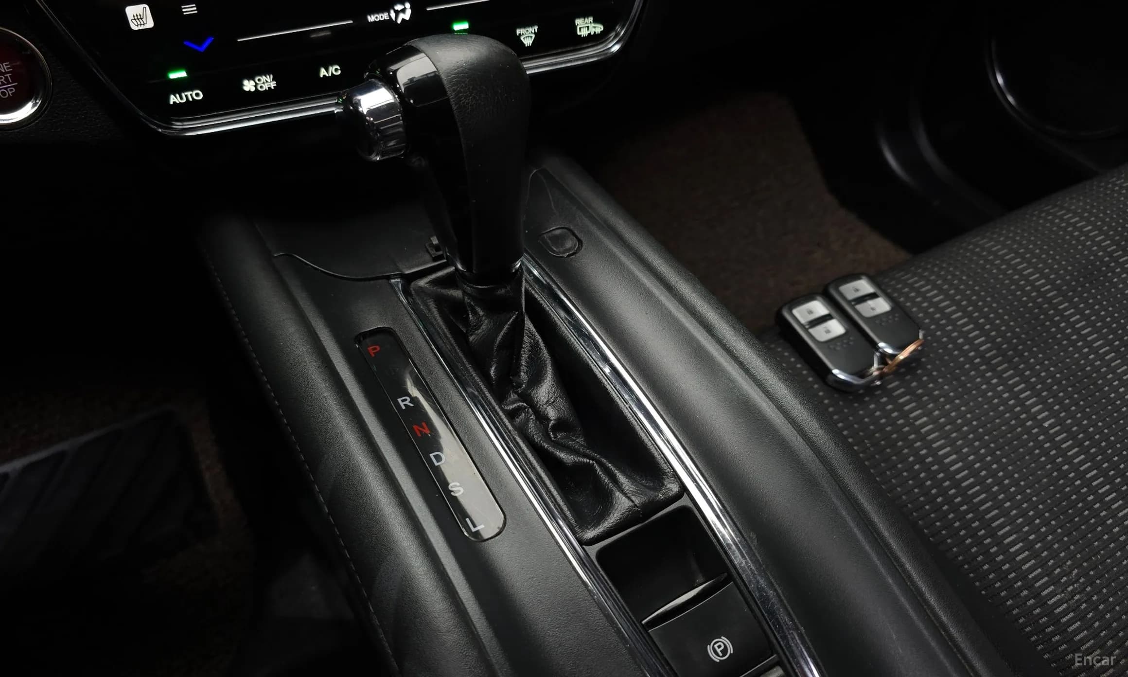 HR-V