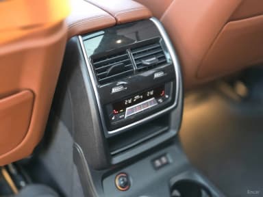 X7 (G07)