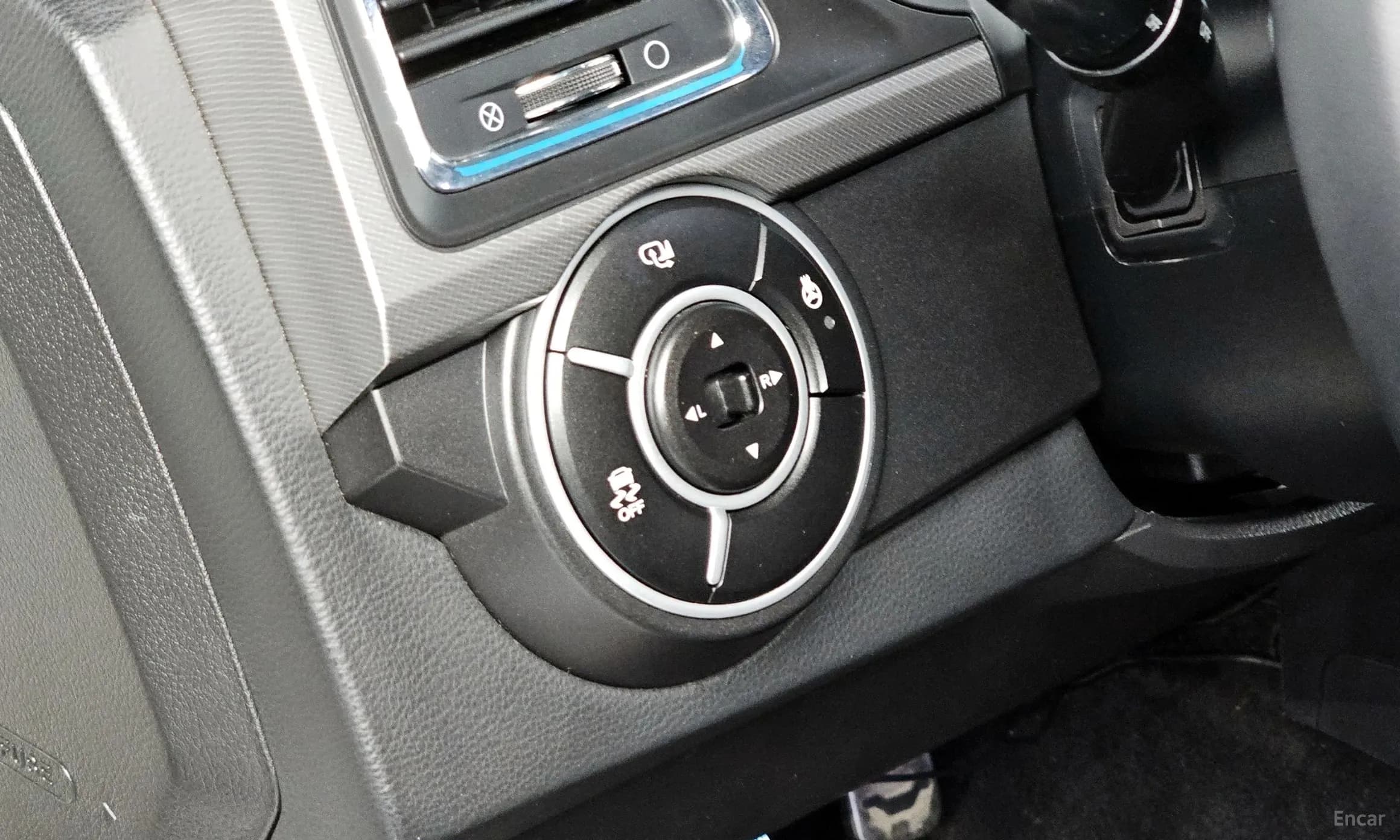 Korando Sports