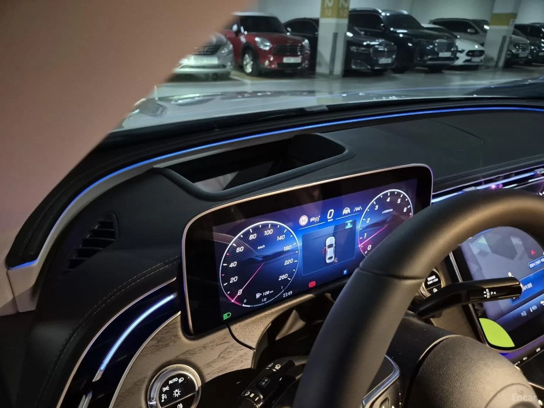 E-Class W214
