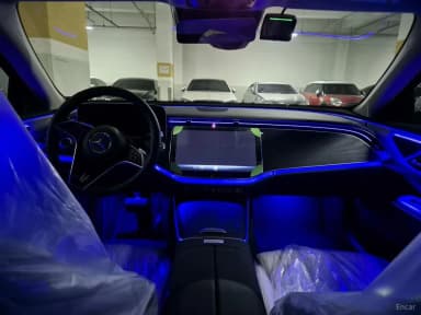 E-Class W214