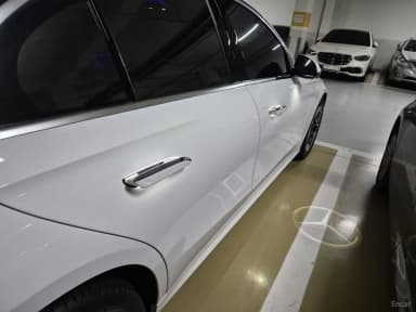 E-Class W214