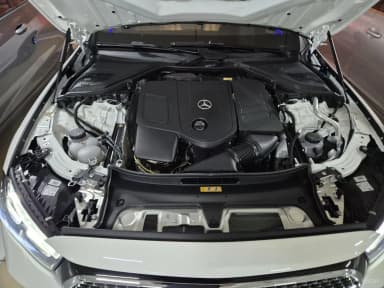 E-Class W214