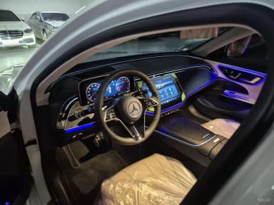E-Class W214